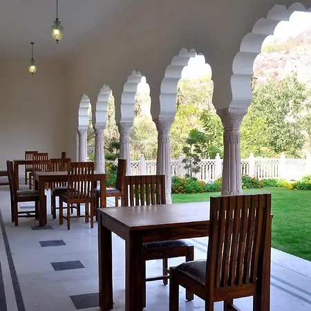 Hotel Raj Bagh Palace